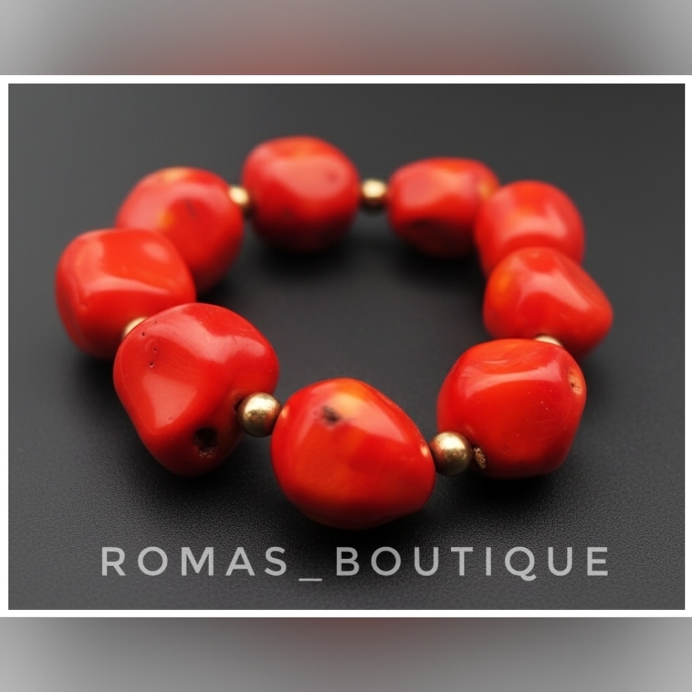 Coral and gold tone bead stretch bracelet